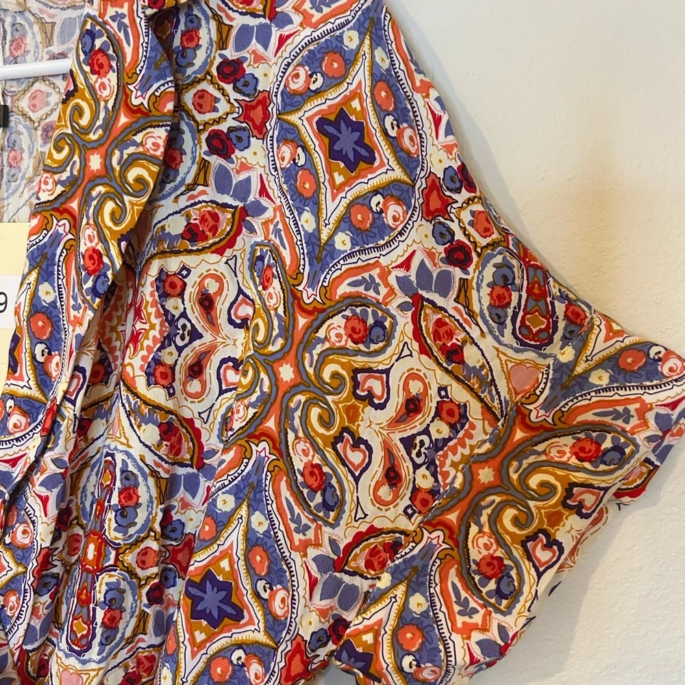 NWT Anthropologie The Korner floral patterned shorts romper multicolor in small. - Picture 2 of 4